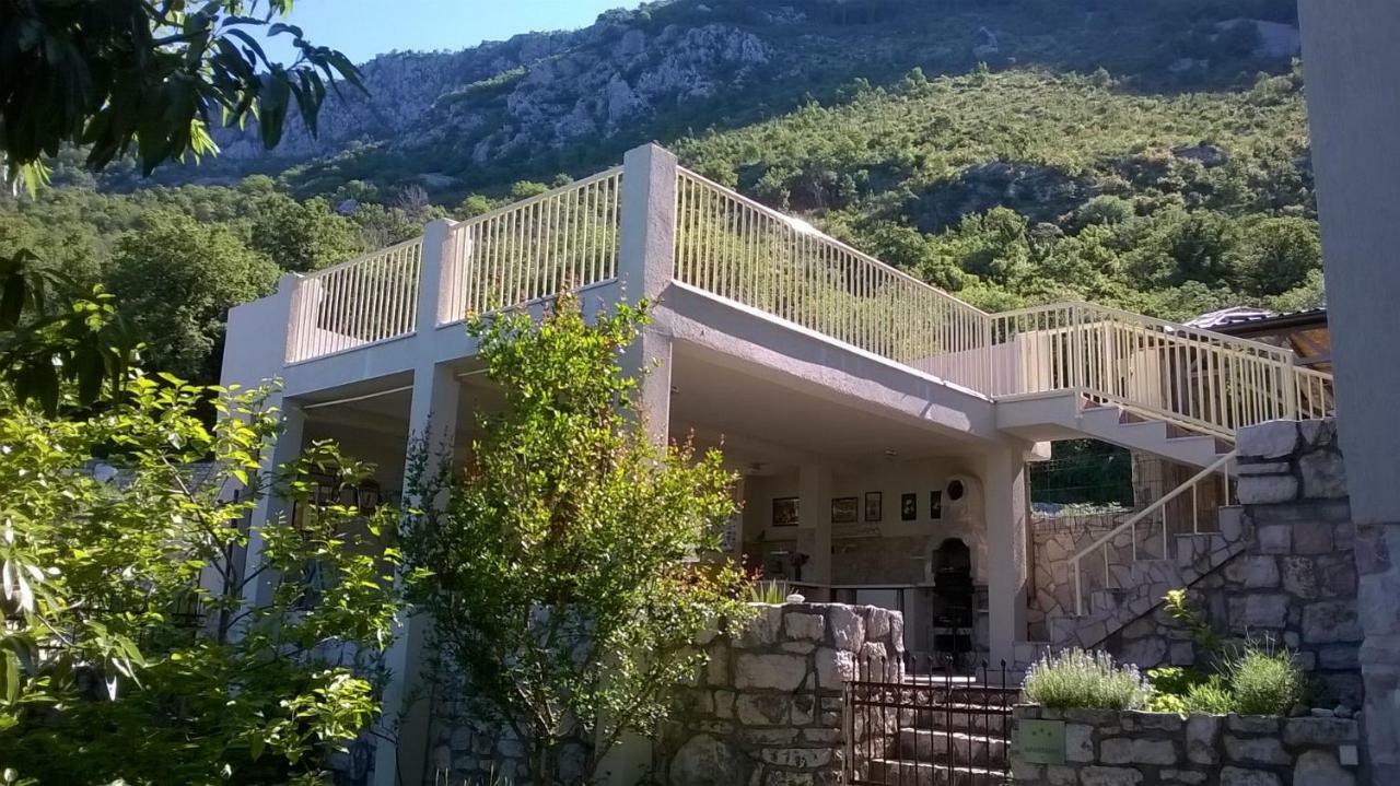 Studios Peric Sveti Stefan Exterior photo